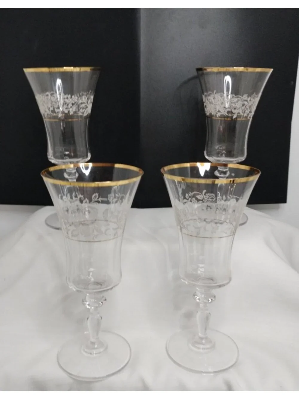 4 Mikasa Antique Lace Middle Floral Elegant Wine, Water Crystal Gold Rim New